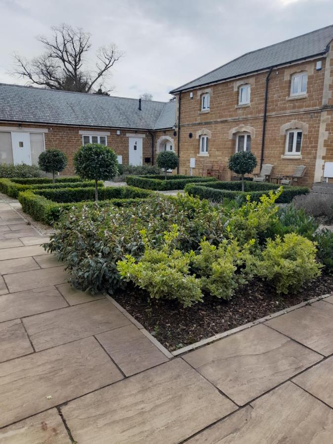 The Stables A Contractor Family 2 Bed Town House In Central Melton Mowbray Dış mekan fotoğraf